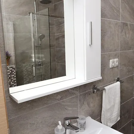 Bridgeview Τρογκίρ